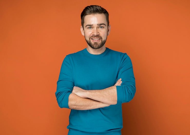 smiley-handsome-man-posing_23-2148911843